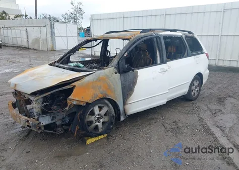 2004 Toyota Sienna Le из США, поврежденный, VIN 5TDZA23C74S155699